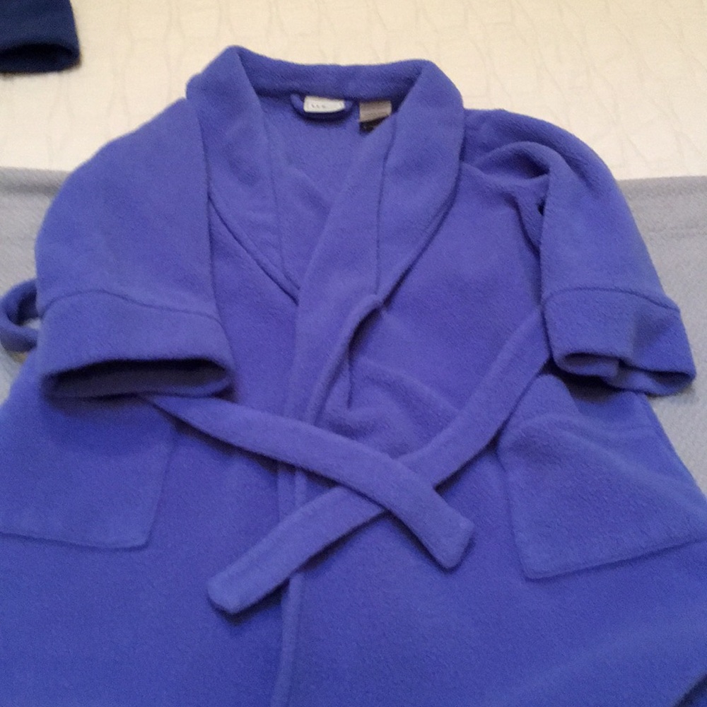 L L Bean fleece Bathrobe size 4T